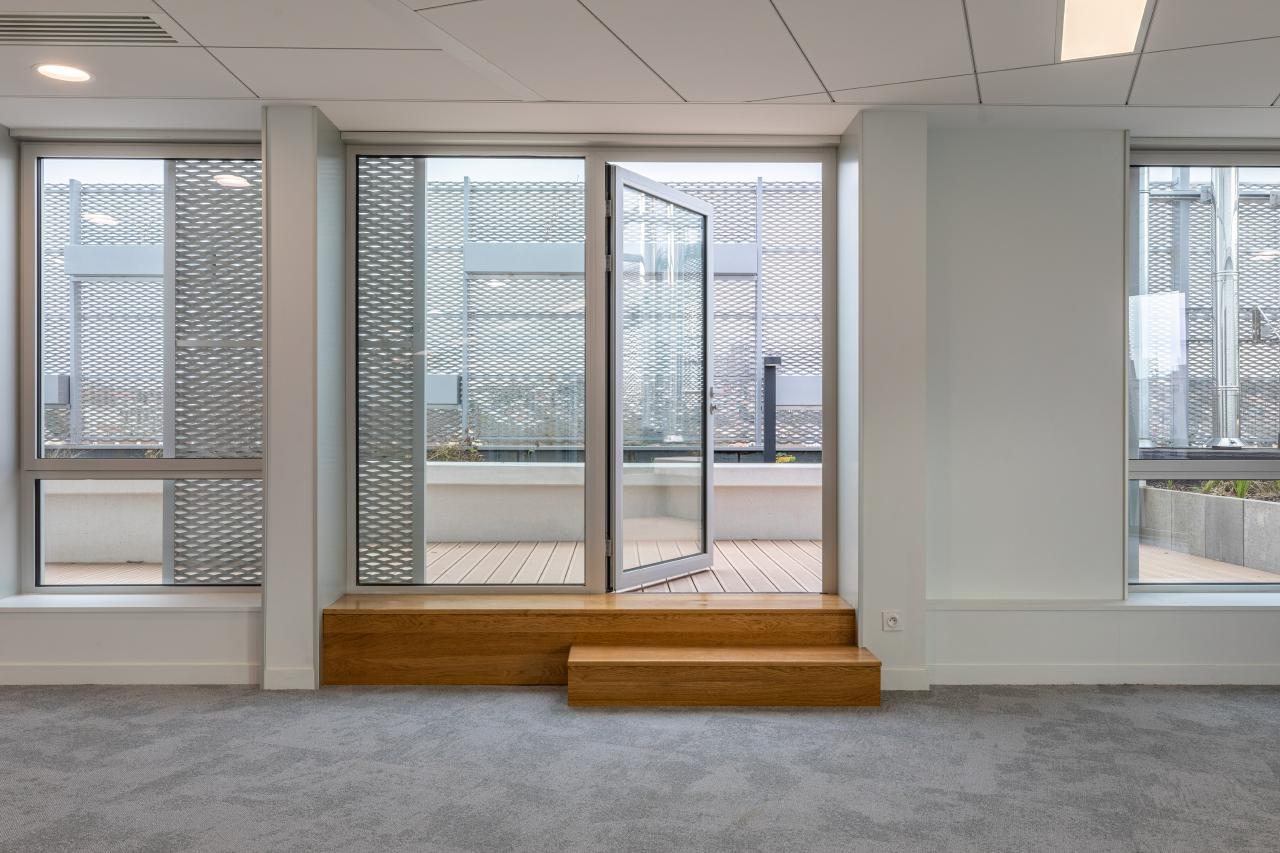 Bureau Cachan 2130m² Location bureau Cachan Val-de-Marne OLBUR2200196 2